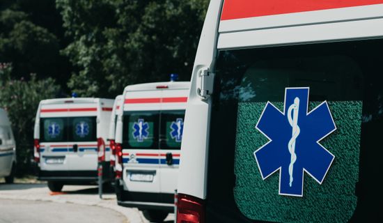 杂多救护车转运病人过路高速收费吗?